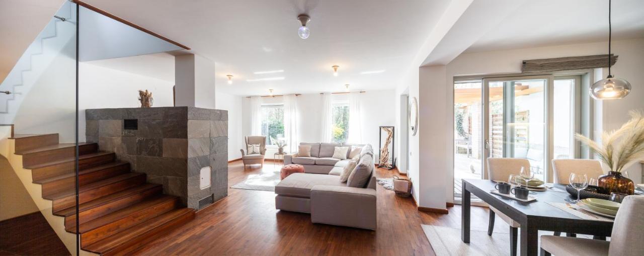 Silver Willow Luxury Apartment Шопрон Екстер'єр фото