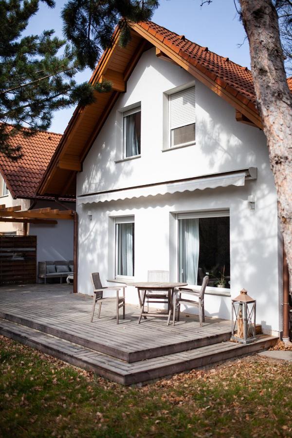 Silver Willow Luxury Apartment Шопрон Екстер'єр фото